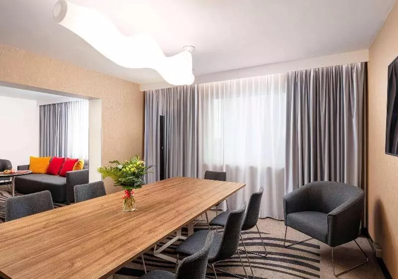 Huoneisto 1 Makuuhuone, Novotel Poznan Centrum