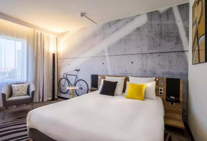 اتاق سوپریور, Novotel Wrocław Centrum