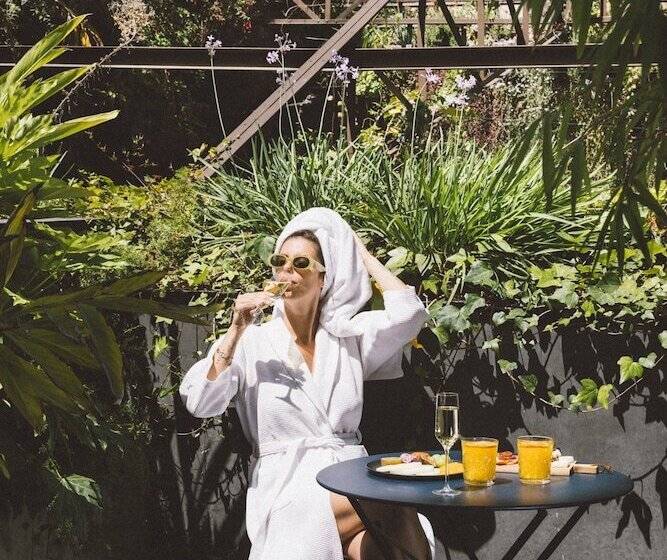 اتاق استاندارد با تراس, Hotel Member of Design Hotels