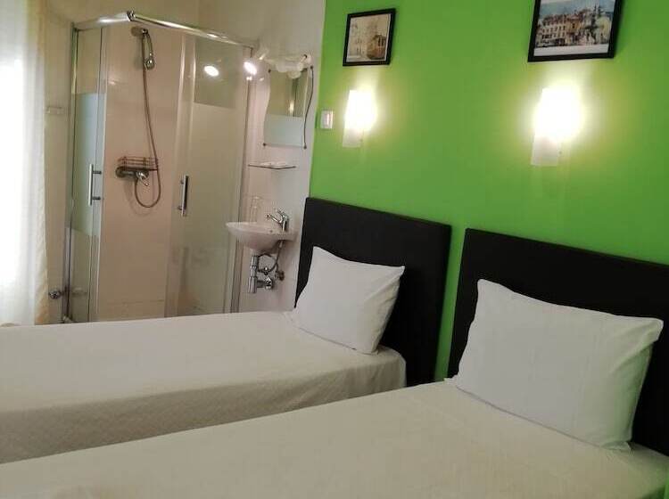 اتاق استاندارد با سرویس بهداشتی مشترک, Residencial Camoes