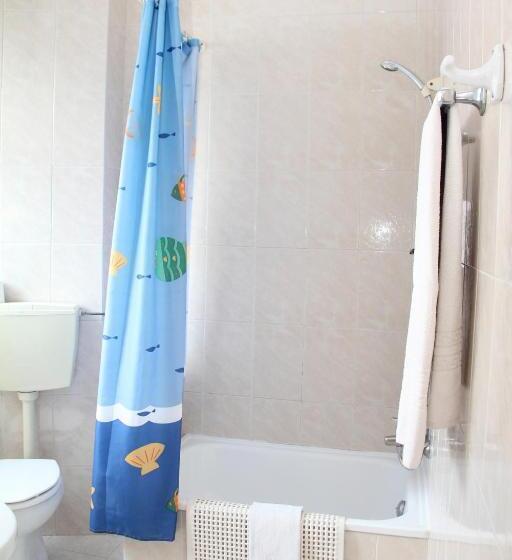 اتاق استاندارد چهار تخته, Residencial Carvalho