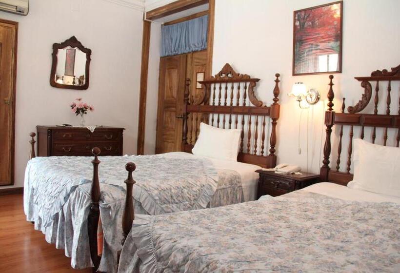 اتاق استاندارد چهار تخته, Residencial Carvalho