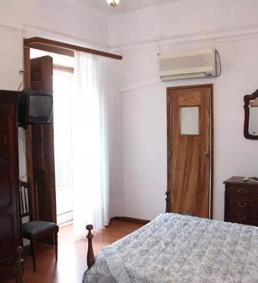 اتاق استاندارد چهار تخته, Residencial Carvalho