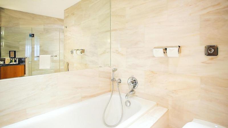 آپارتمان 1 خوابه, Amara Singapore   Newly Renovated