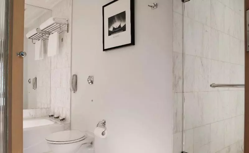 اتاق اجرایی, Amara Singapore   Newly Renovated