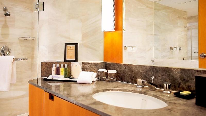 Club Room King Bed, Amara Singapore   Newly Renovated