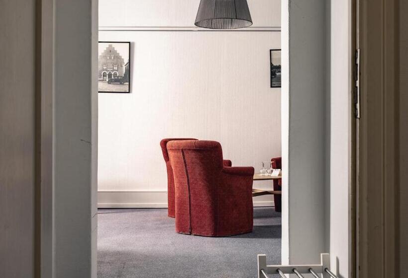 חדר משפחתי, Best Western Strand