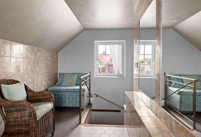 סוויטה, Best Western Strand