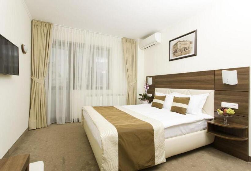 标准间, Grand Hotel Coroana