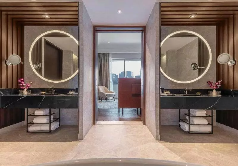 Suite, Fairmont Singapore