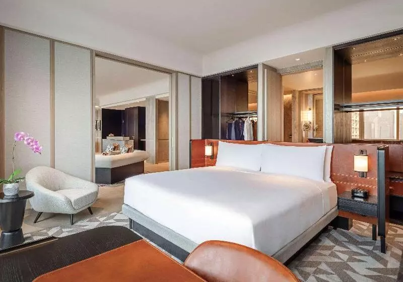 Suite, Fairmont Singapore