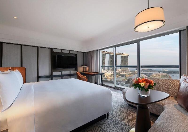 غرفة ديلوكس سرير كينج, Fairmont Singapore