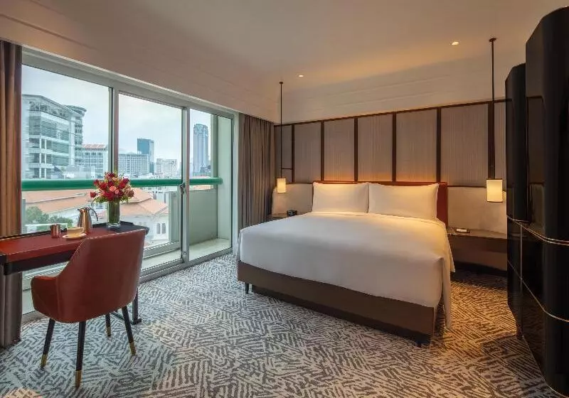 Deluxe Room, Fairmont Singapore
