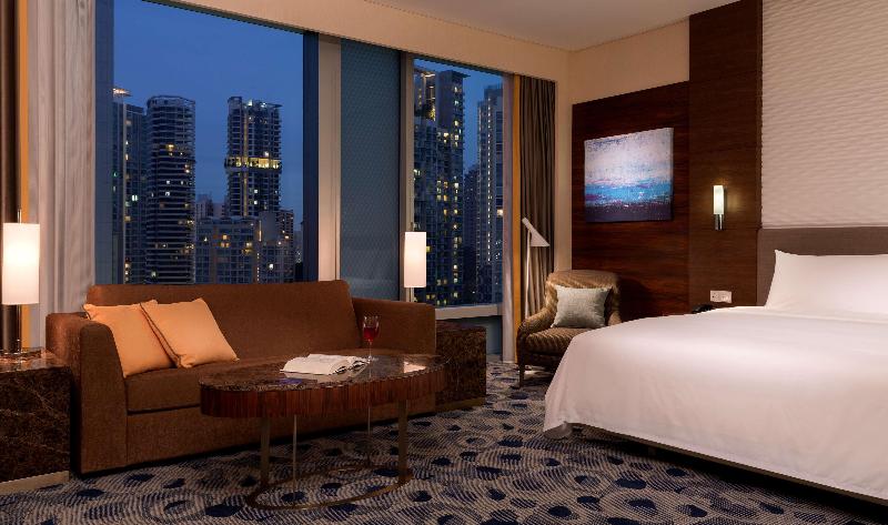 Club Room King Bed, Jen Singapore Orchardgateway By Shangrila