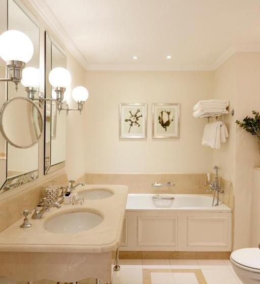 חדר דלוקס, Mount Nelson, A Belmond Hotel, Cape Town