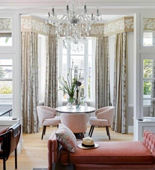 סוויטה אקזקיוטיב, Mount Nelson, A Belmond Hotel, Cape Town