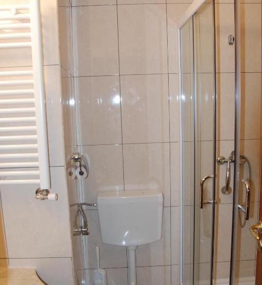 スイート, Sarmis