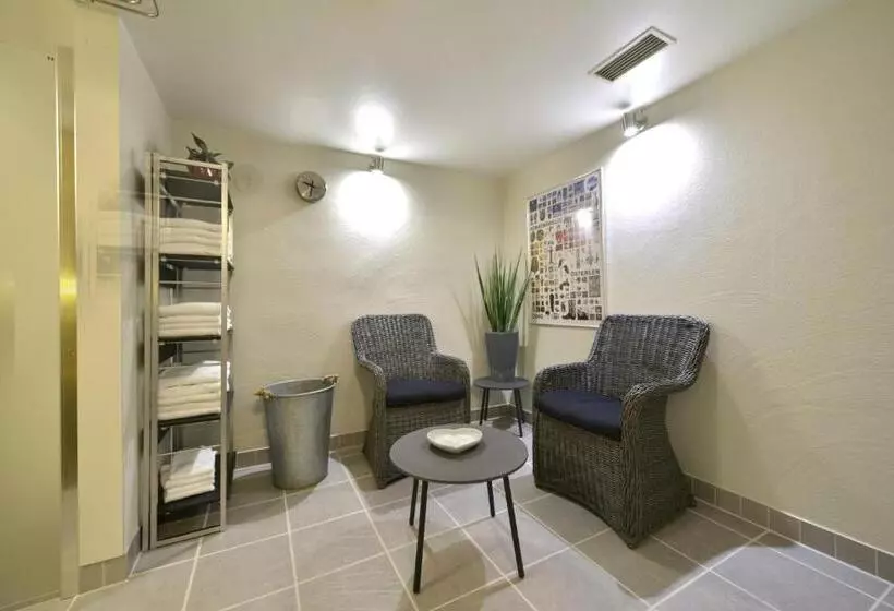 デラックスルーム, Svea Sure Hotel Collection By Best Western