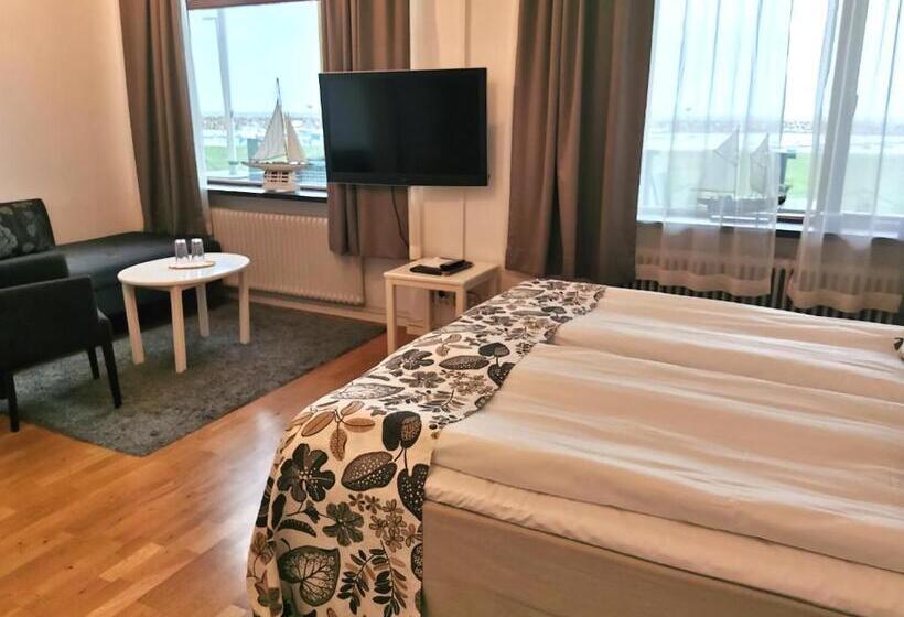 Трехместный Номер Базовый, Svea   Sure Hotel Collection By Best Western