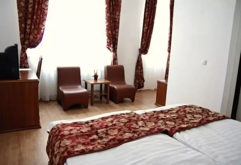 اتاق سوپریور, Transilvania