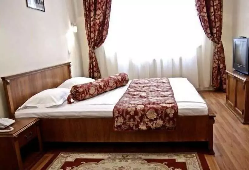 Juniorsviitti, Transilvania