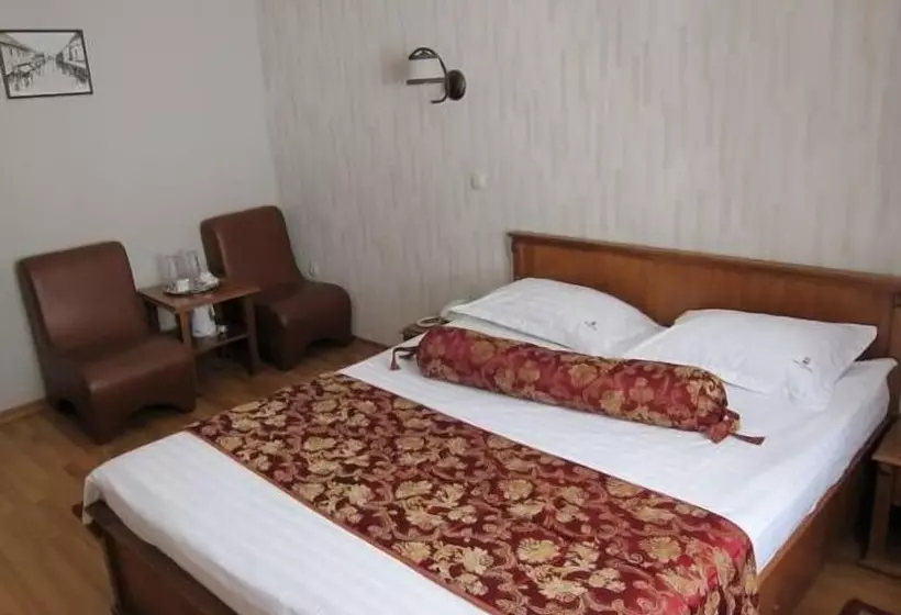 Juniorsviitti, Transilvania