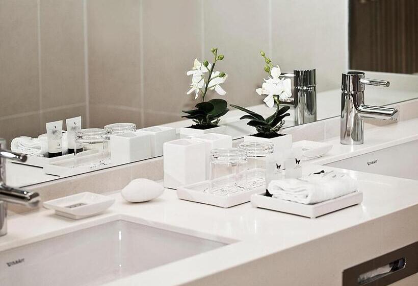 חדר דלוקס, Tylosand