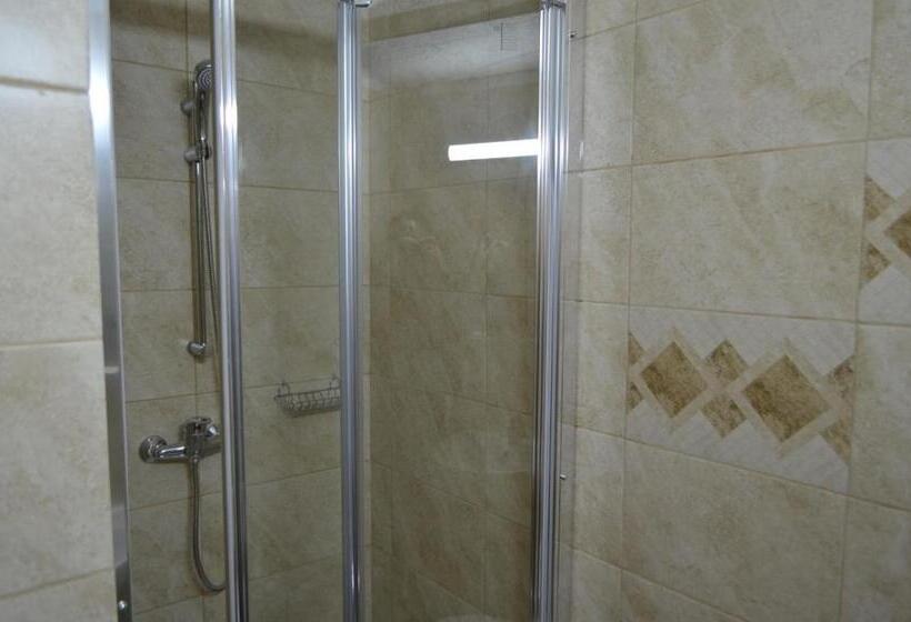 חדר סטנדרט, Hanul Izvorul Rece Sinaia