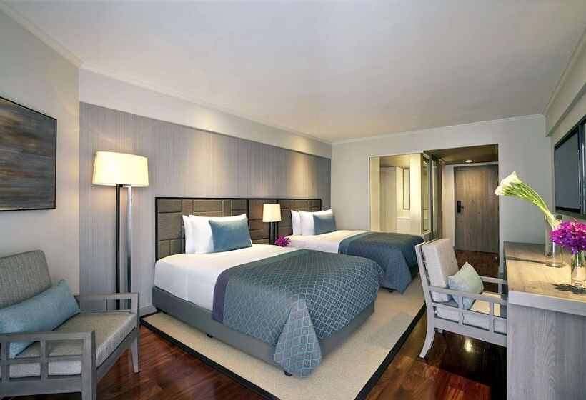 اتاق استاندارد با چشم‌انداز باغ, Avani Pattaya Resort