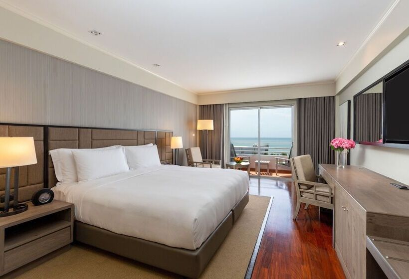اتاق استاندارد با چشم‌انداز دریا, Avani Pattaya Resort