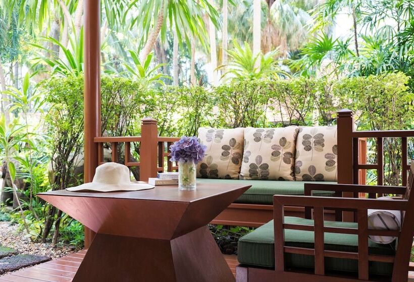 سوئیت جونیور با تراس, Avani Pattaya Resort