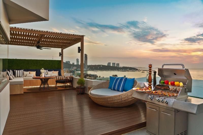 Номер Стандарт Вид на Море, Avani Pattaya Resort