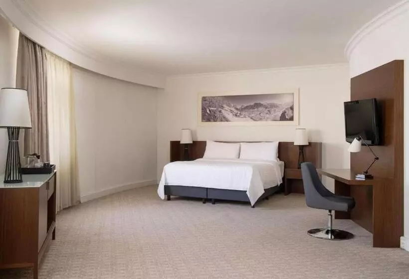 اتاق اجرایی با تخت بزرگ, Armenia Marriott Hotel Yerevan
