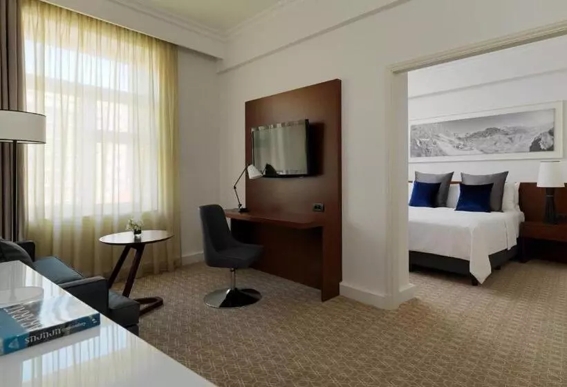 سوییت جونیور اجرایی, Armenia Marriott Hotel Yerevan