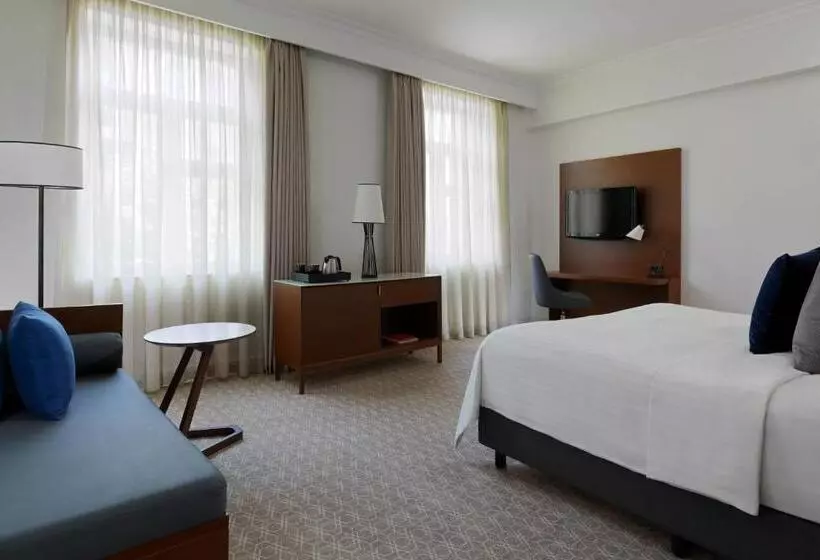 اتاق سوپریور با تخت بزرگ, Armenia Marriott Hotel Yerevan