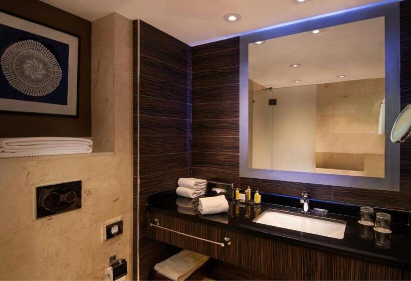 디럭스 룸, Armenia Marriott Hotel Yerevan
