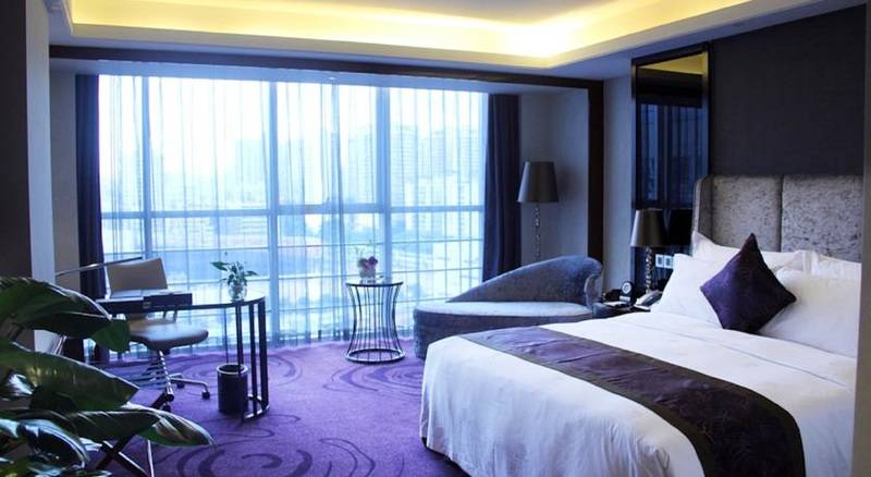 キングサイズベッドのデラックスルーム, Armenia Marriott Hotel Yerevan