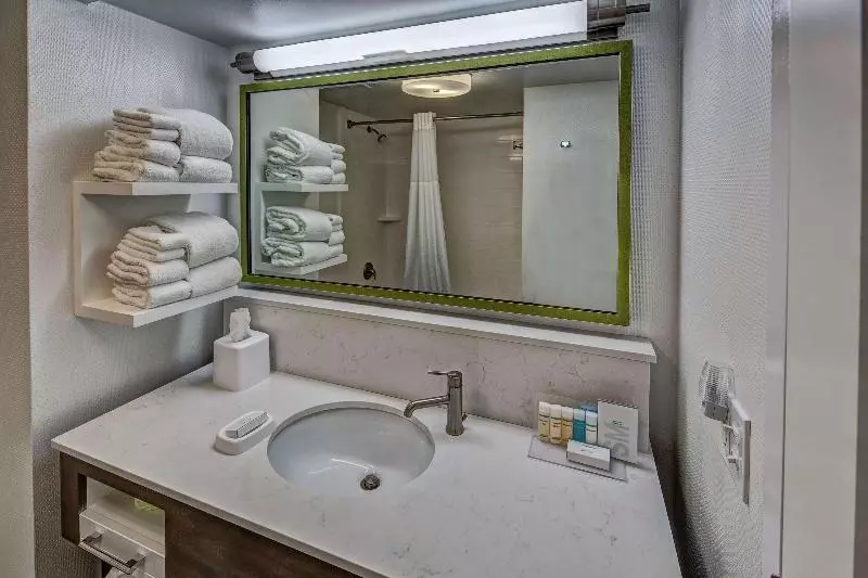 اتاق اجرایی, Armenia Marriott Hotel Yerevan