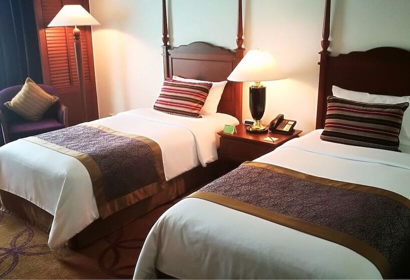 Quarto Deluxe, Century Park