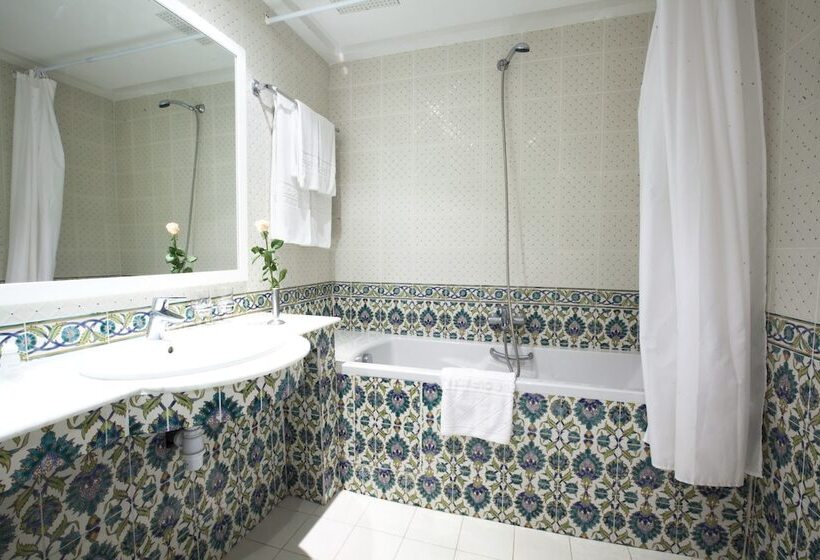 اتاق استاندارد چهار تخته, El Mouradi Cap Mahdia