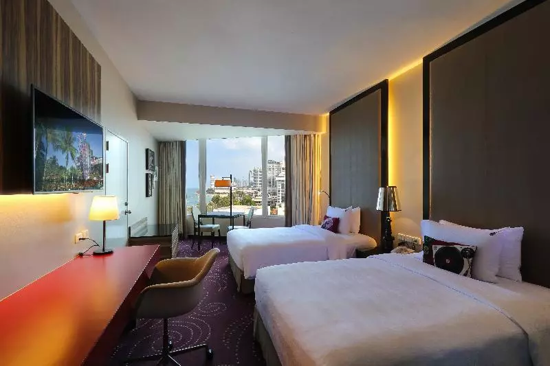 اتاق استاندارد با چشم‌انداز دریا, Hard Rock Hotel Pattaya