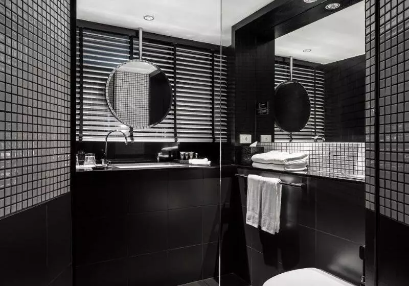 اتاق استاندارد با چشم‌انداز دریا, Hard Rock Hotel Pattaya