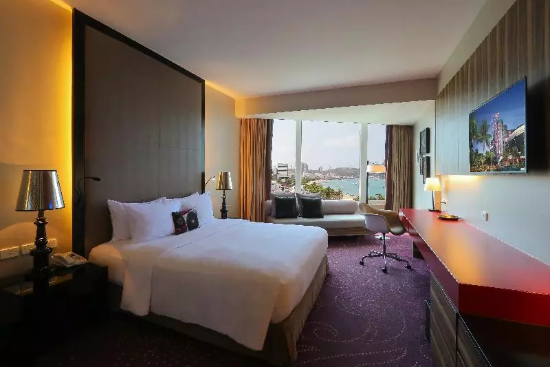 اتاق استاندارد با چشم‌انداز دریا, Hard Rock Hotel Pattaya