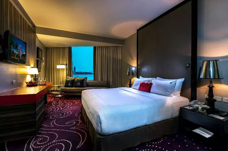 اتاق استاندارد با چشم‌انداز دریا, Hard Rock Hotel Pattaya