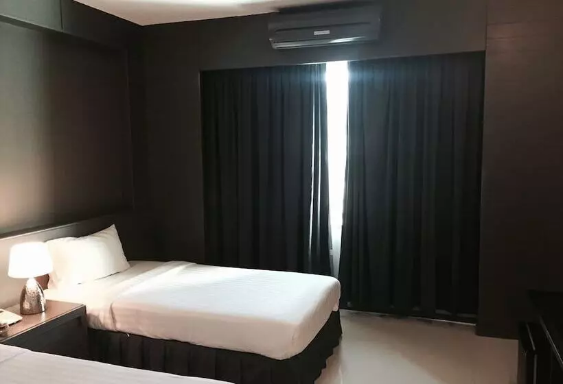 اتاق سوپریور, Hatyai Holiday