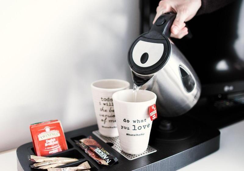 标准单人间, Helka