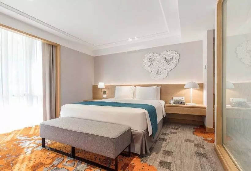 سوییت, Holiday Inn Bangkok, An Ihg