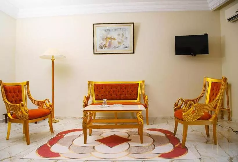 سوییت, Hôtel Oasis Gabes