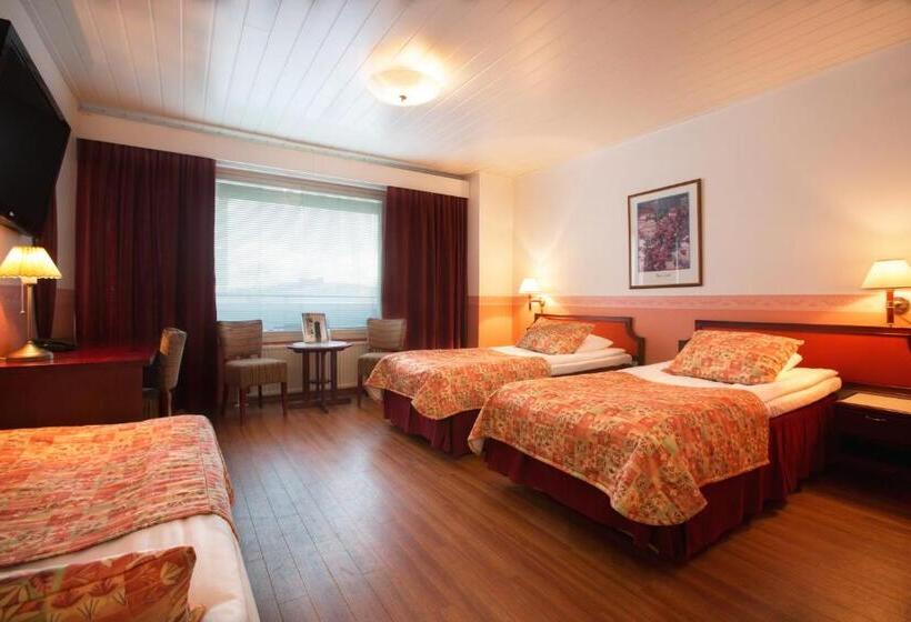 غرفة قياسية ثلاثية, Milton