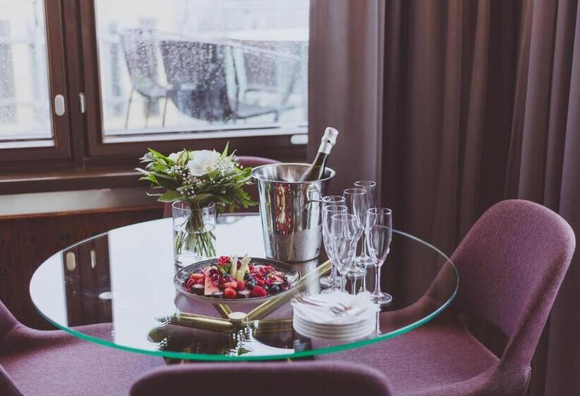 סוויטה, Original Sokos Hotel Vaakuna Helsinki